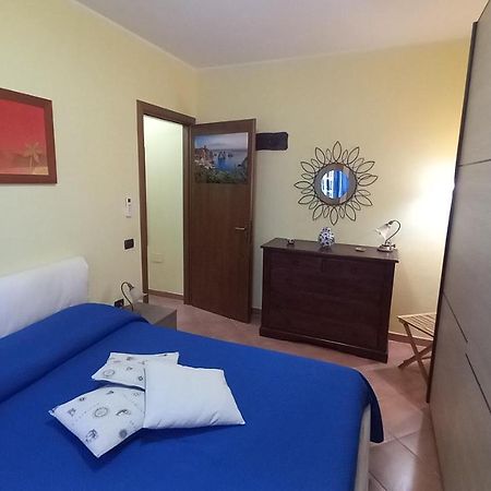 Domus Claudio Apartment Фиумичино Екстериор снимка