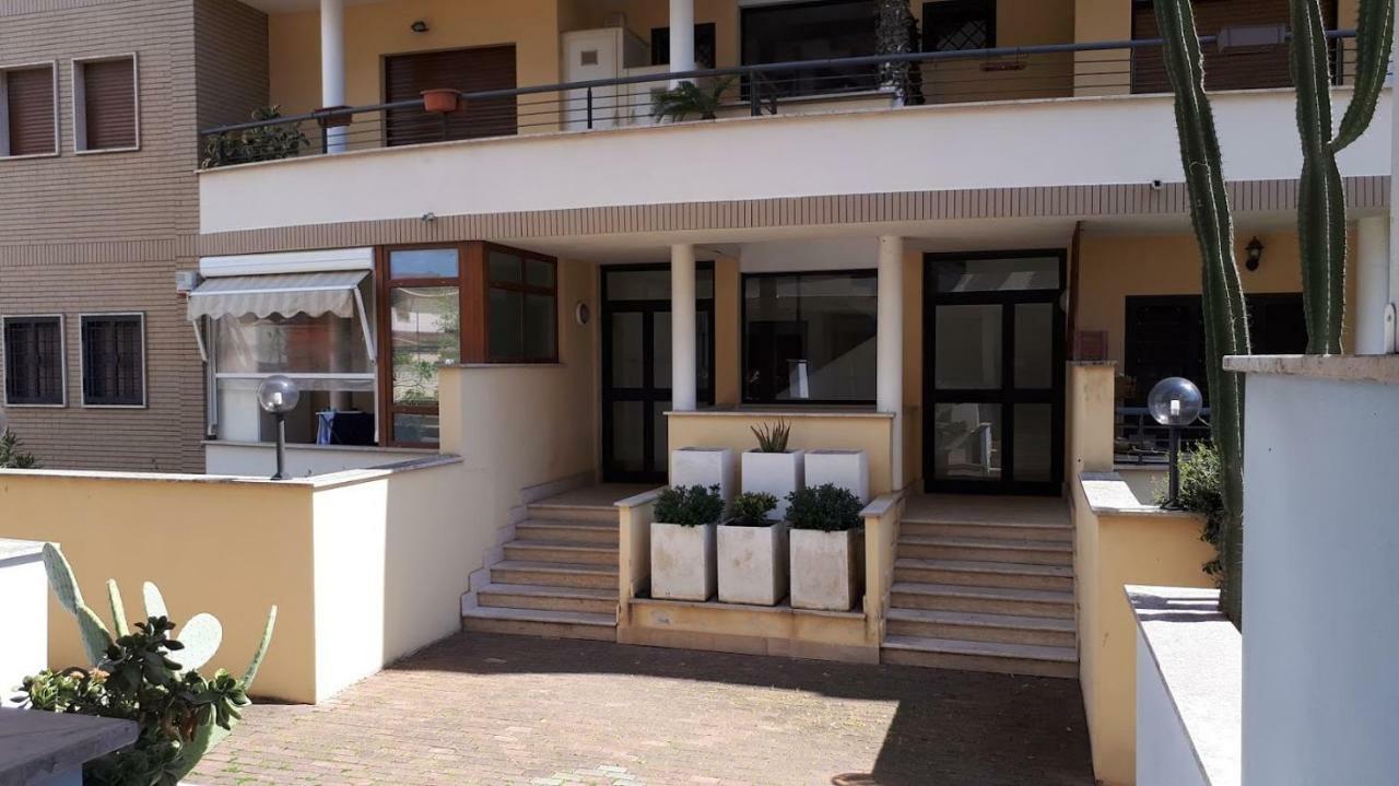 Domus Claudio Apartment Фиумичино Екстериор снимка